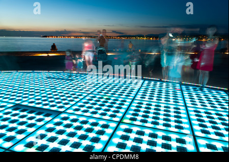 Pozdrav Zuncu (Sun Salutation) monumento dell'architetto Nikola Basic, Zadar Zadar County, regione di Dalmazia, Croazia, Europa Foto Stock