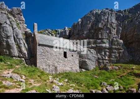 San Govan della cappella di San Govan, Pembrokeshire, Wales, Regno Unito, Europa Foto Stock