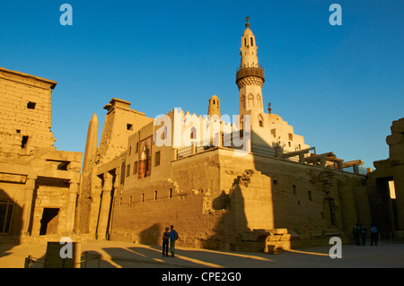 Tempio di Luxor, Tebe, Sito Patrimonio Mondiale dell'UNESCO, Egitto, Africa Settentrionale, Africa Foto Stock