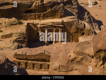 Vista in elevazione di Petra, Giordania Foto Stock