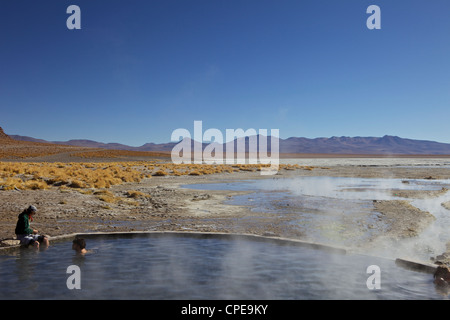 Sorgenti termali e piscine di fango, Salar de Uyuni, Bolivia, Sud America Foto Stock