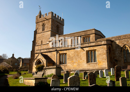 La Chiesa di San Lorenzo, Bourton-on-the-Hill, Gloucestershire, England, Regno Unito Foto Stock