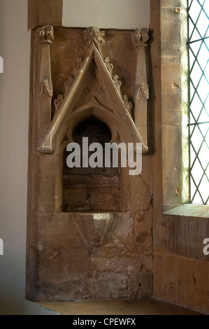 La Chiesa di San Lorenzo, Bourton-on-the-Hill, Gloucestershire, England, Regno Unito Foto Stock