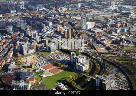 Vista aerea di Whitehall Road, Leeds Foto Stock