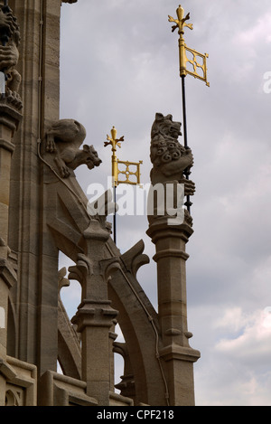 Angolo di dettaglio della torretta, Victoria Tower, la Casa del Parlamento, il Palazzo di Westminster, Londra, Inghilterra Foto Stock