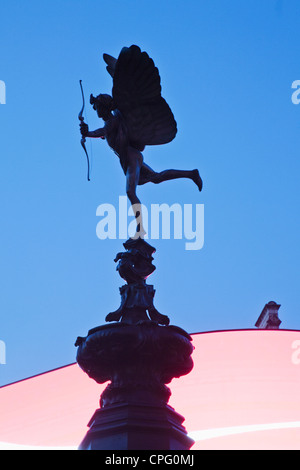 Inghilterra, Londra, Piccadilly Circus, Statua di Eros Foto Stock