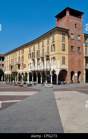 L'Italia, Lombardia, Cremona, Piazza Stradivari, quadrato Foto Stock