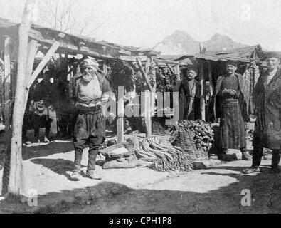 Geografia / viaggio, Macedonia, Prilep, mercati, fruttiveri in un mercato, 24.2.1917, diritti aggiuntivi-clearences-non disponibile Foto Stock