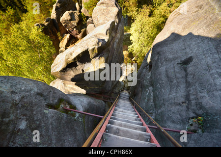 Sentiero escursionistico, Adrspach città di roccia, Teplicke rocce, Repubblica Ceca Foto Stock