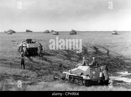 Il tedesco veicoli blindati sul fronte orientale, 1942 Foto Stock