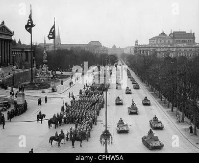 'Anschluss" dell'Austria 1938 - Prima sfilata militare della Wehrmacht Foto Stock