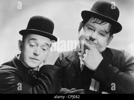 Oliver Hardy e Stan Laurel in modo fuori West', 1937 Foto Stock