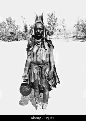 Herero donna in abito tradizionale Foto Stock