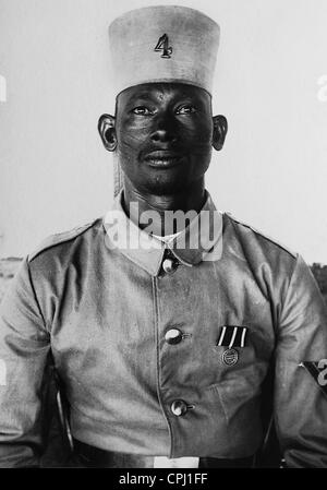 Segnalatori acustici Askari sergente in tedesco in Africa orientale, 1916 Foto Stock