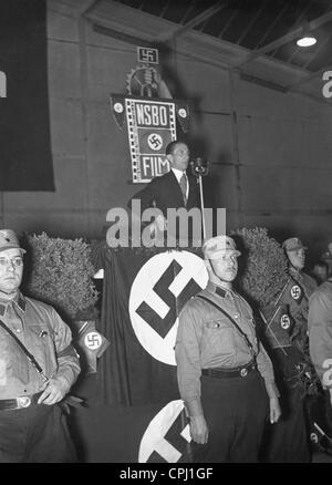 Joseph Goebbels parla al NSBO 'film', 1933 Foto Stock