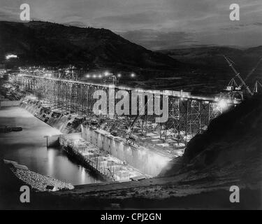 Vista notturna della Grand Coulee Dam, 1939 Foto Stock