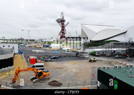 LONDON, Regno Unito - 14 maggio: il London 2012 Olympic Park in costruzione il 14 maggio 2012 a Stratford, Londra. Foto Stock