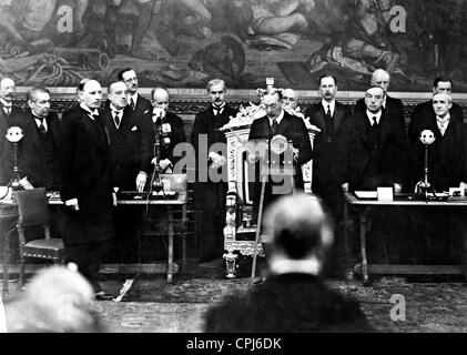 George V in corrispondenza della apertura del London Naval Conference, 1930 Foto Stock