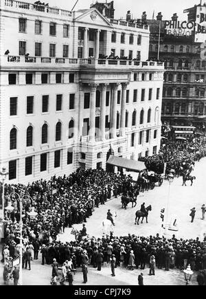 Re Giorgio V in corrispondenza della apertura del Sud Africa House di Londra, 1933 Foto Stock