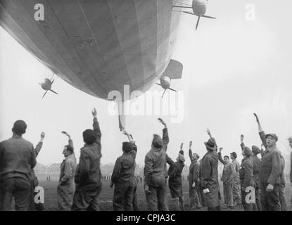 "Hindenburg' effettua il suo primo volo di prova, 1936 Foto Stock