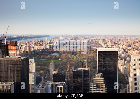 Vista di Central Park dalla parte superiore del Rockefeller Center di New York City. Foto Stock