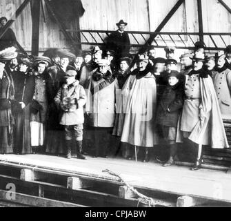 Ferdinand Graf Zeppelin e l'Imperatore Guglielmo II, 1910 Foto Stock