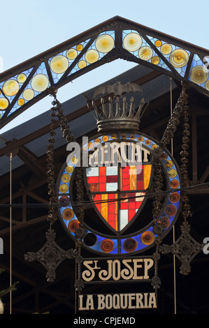 Barcellona, Spagna - Dicembre 2011 : Sant Josep mercato La Boqueria entrata principale. Foto Stock