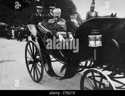 Il re Ferdinando I e Armand Fallieres a Parigi, 1910 Foto Stock