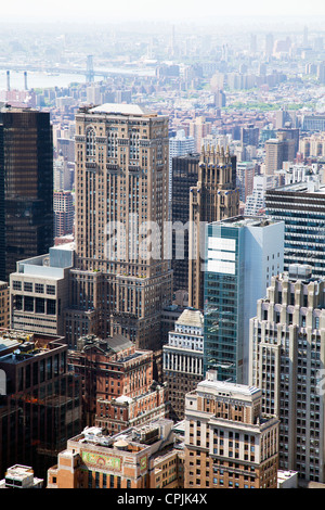 La città di New York Manhattan vista giorno di Downtown & East side, dettagliate guardare gli edifici di Midtown e inferiore Foto Stock