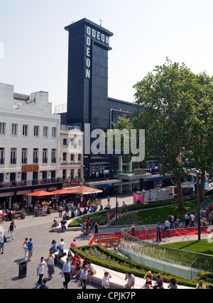 Nuovo ridisegnato Leicester Square nel West End di Londra Foto Stock