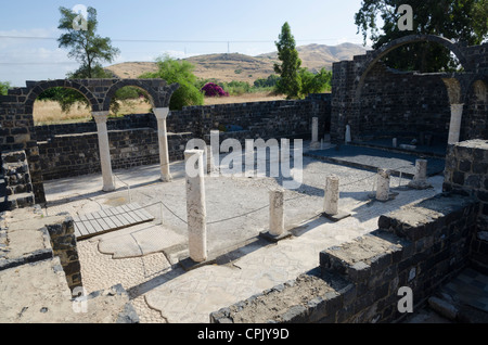 La chiesa bizantina a Kursi sito archeologico. Mare di Galilea. Israele. Foto Stock