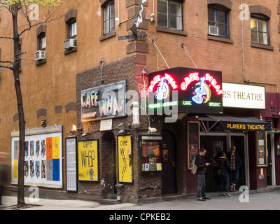 Cafe Wha?, angolo di MacDougal e Minetta Lane, Greenwich Village, NYC Foto Stock