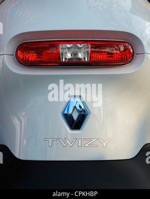 Vista posteriore di Renault Twizy, con luce del freno. Foto Stock