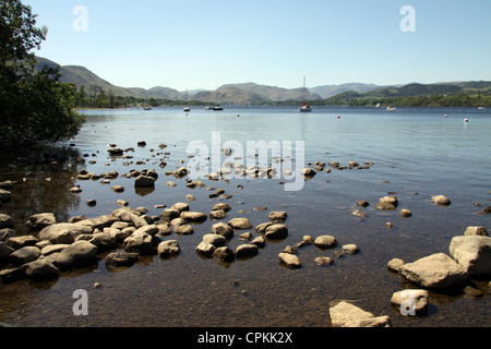 Bella vista sul lago di Ullswater Foto Stock