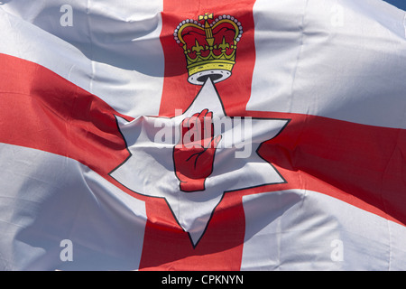 Ora defunta bandiera dell'ex governo in Irlanda del Nord la bandiera è ancora utilizzato come ulster bandiera da alcuni Foto Stock
