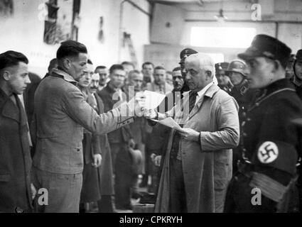 Liberazione di prigionieri dal campo di concentramento di Dachau, 1933 Foto Stock