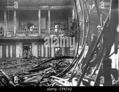 Sala plenaria dopo l'incendio del Reichstag, 1933 Foto Stock