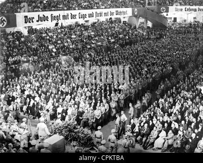 Julius Streicher durante un discorso in Berlin Sportpalast, Berlino, 15 agosto 1935 (foto b/n) Foto Stock