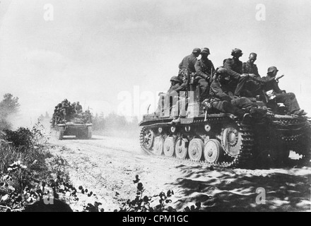 La fanteria tedesca e i serbatoi sul Fronte Orientale, 1941 Foto Stock