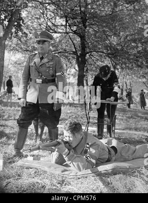 La formazione della gioventù hitleriana membri durante la Seconda Guerra Mondiale, 1940 Foto Stock