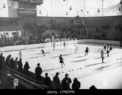 La figura pattinare alla Olimpiadi invernali gamees a Garmisch-Partenkirchen, 1936 Foto Stock