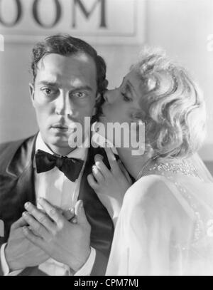 Buster Keaton (sinistra) e Anita pagina in "Sul set', 1930 Foto Stock