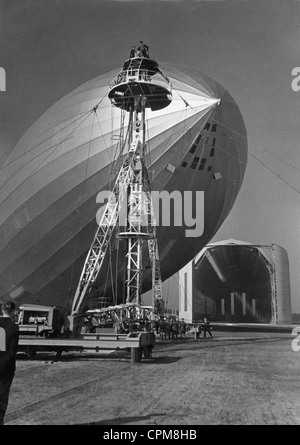 LZ 129 'Hindenburg' a Francoforte, 1936 Foto Stock