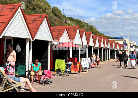 3959. Cabine sulla spiaggia, sul lungomare, Bournemouth Dorset, Regno Unito Foto Stock