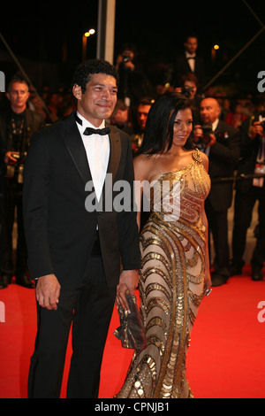 Bassem Samra, Nahed El Sebaï, arrivando al gala proiezione del film Baad El Mawkeaa al sessantacinquesimo Festival del Cinema di Cannes. Foto Stock