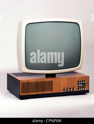 Televisione, televisione, Wega TV Set Wegavision 3000 L, con cinescopio girevole, Germania, 1966, diritti aggiuntivi-clearences-non disponibile Foto Stock