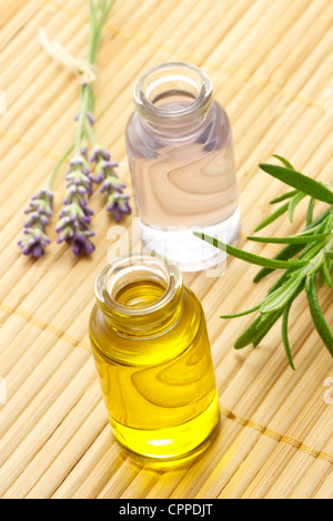 Aromaterapia Oli essenziali (trattamento Spa) Foto Stock
