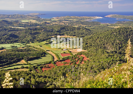 Vista panoramica dalla cima del Monte Toro (El Toro), Es Mercadal, Menorca, isole Baleari, Spagna Foto Stock