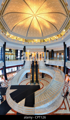 La lobby di due World Financial Center di New York City. Foto Stock