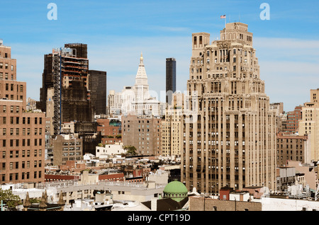 Manhattan vista da un Villaggio Occidentale tetto guardando a nord-est Foto Stock